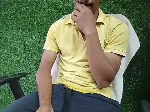 vicky0805 online show from 12-30-24, 12:09