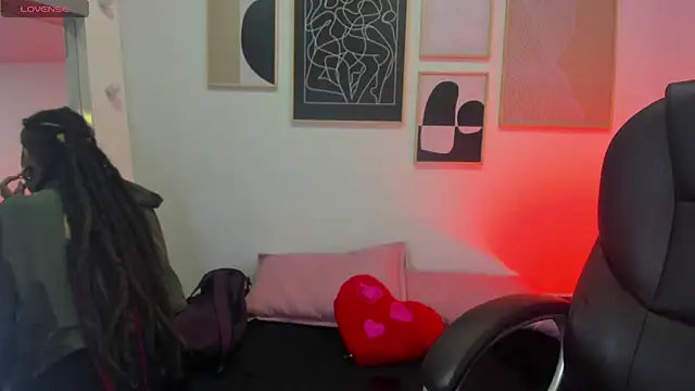  sharlotte777 online show from 04-07-26, 01:57