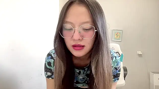 Risalynn online show from 02-22-25, 06:17