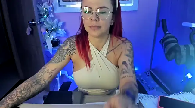 KAROL MILF online show from 02-06-25, 01:27