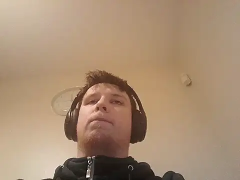 Snapshot of unjacked chatting on 03-21-25, 11:45 unjacked online show from 03-21-25, 11:45