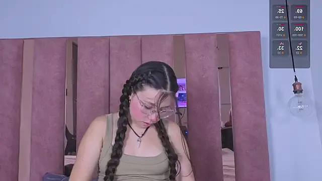 sweetniite online show from 06-21-26, 04:07