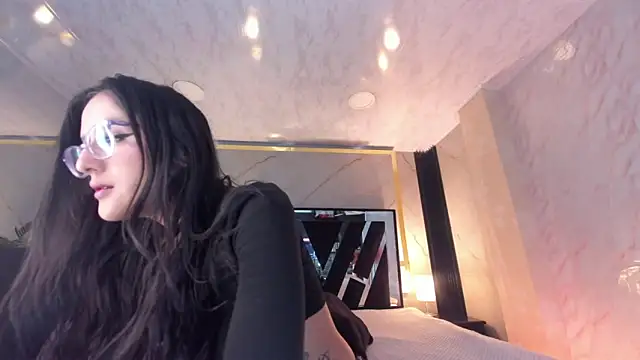 Princess Violett online show from 10-29-25, 03:00