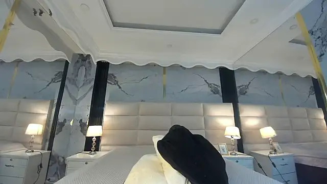 Princess Violett online show from 11-17-25, 01:26