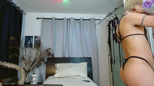 Snapshot of georgina_ms chatting on 10-17-25, 05:26 georgina ms online show from 10-17-25, 05:26