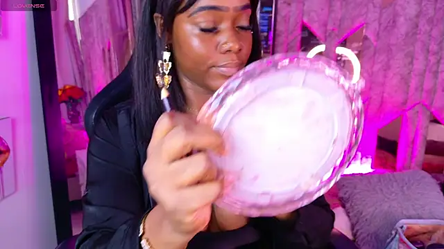 SarahBrunet online show from 04-13-26, 03:49