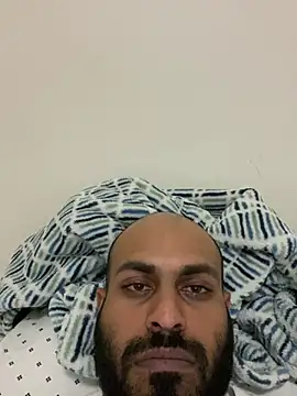 islandvybee55 online show from 03-09-25, 11:46