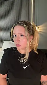 MiaPetit  online show from 11-15-25, 01:09