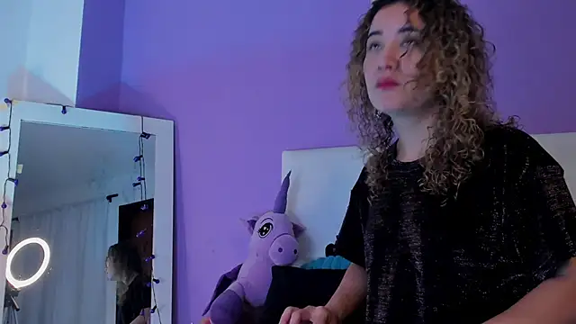 Charlotte11-11 online show from 02-12-26, 03:12