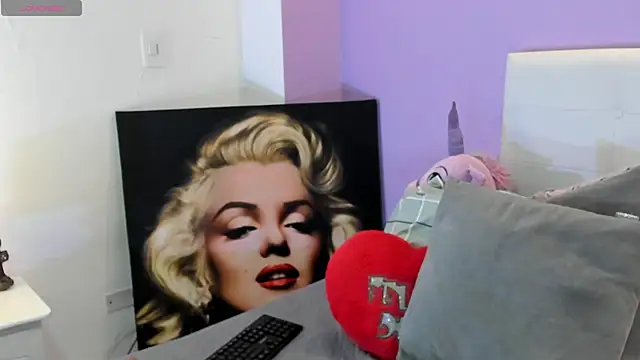 Charlotte11-11 online show from 05-02-26, 04:12