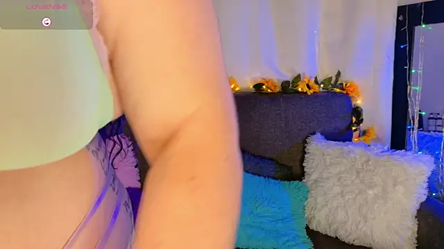 lunitaa0 online show from 02-13-26, 03:06