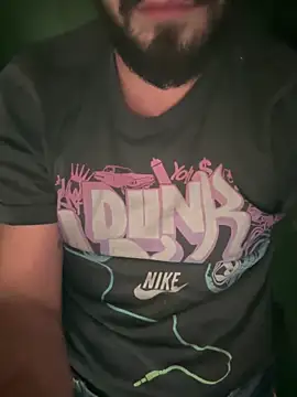 Snapshot of ridingbud chatting on 10-28-25, 08:35 ridingbud online show from 10-28-25, 08:35