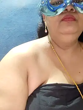 Snapshot of tamilthanushri chatting on 03-16-25, 07:49 tamilthanushri online show from 03-16-25, 07:49