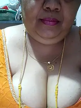 Snapshot of tamilthanushri chatting on 10-03-25, 07:59 tamilthanushri online show from 10-03-25, 07:59