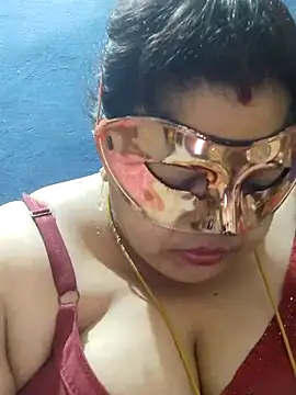 Snapshot of tamilthanushri chatting on 03-21-25, 03:35 tamilthanushri online show from 03-21-25, 03:35