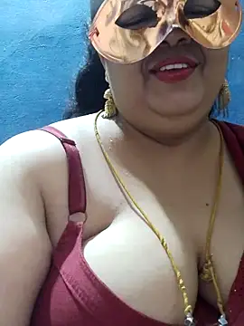 Snapshot of tamilthanushri chatting on 03-14-25, 06:39 tamilthanushri online show from 03-14-25, 06:39