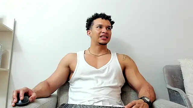 Snapshot of Dominick_star chatting on 02-05-25, 04:27 Dominick star online show from 02-05-25, 04:27