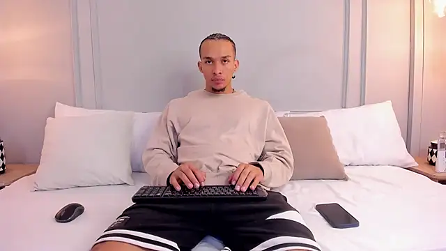 Dominick star online show from 11-11-25, 04:29