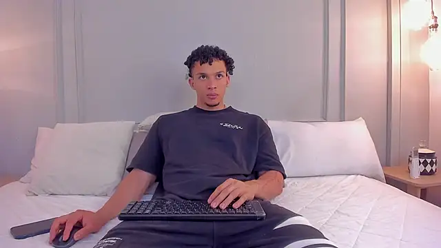 Dominick star online show from 12-04-25, 04:33