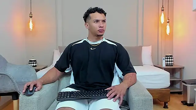 Snapshot of Dominick_star chatting on 02-25-25, 04:57 Dominick star online show from 02-25-25, 04:57