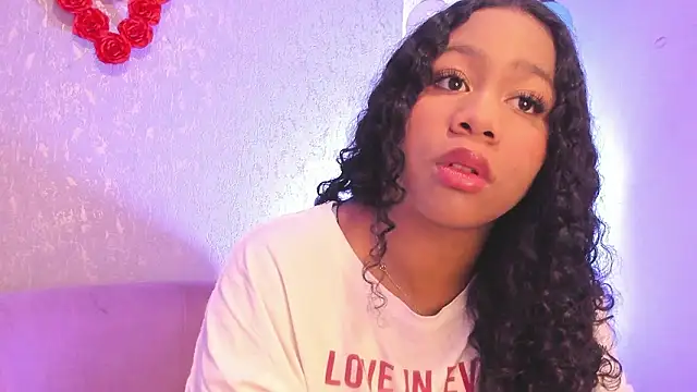 Sofi Fox  online show from 02-03-26, 08:14