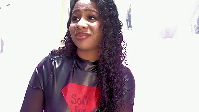 Sofi Fox  online show from 04-24-26, 04:03