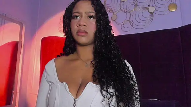 Sofi Fox  online show from 05-14-26, 02:19