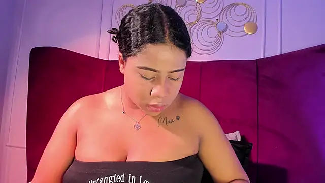 Sofi Fox  online show from 04-04-26, 02:51