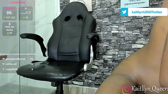 Kaitllyn Queen online show from 11-01-25, 02:40
