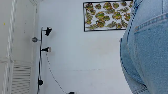 natalia aguirre1 online show from 12-19-25, 12:07