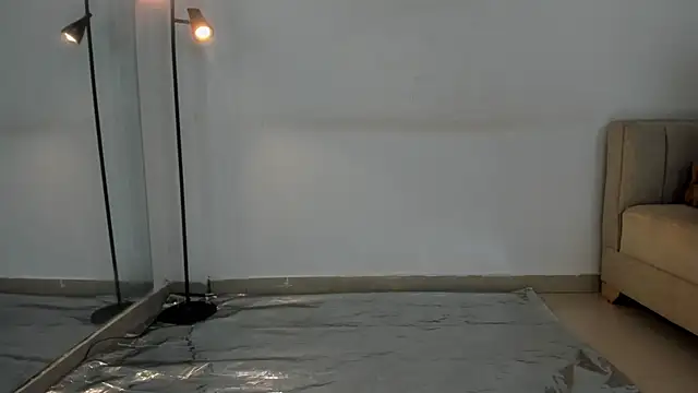 natalia aguirre1 online show from 11-06-25, 12:31