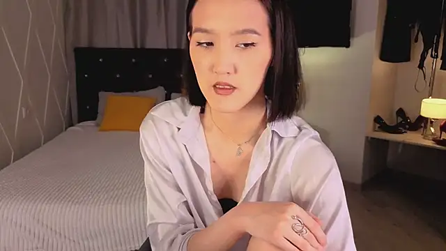 CarrieAmber online show from 11-22-25, 12:48