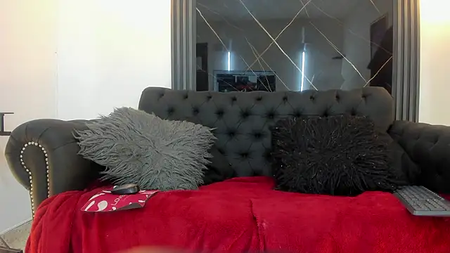 VickyJohnson1 online show from 03-07-26, 08:36