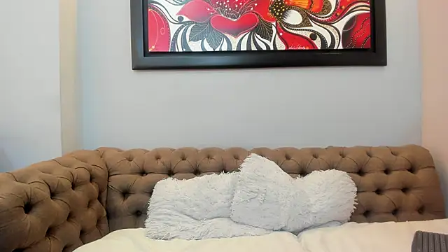 VickyJohnson1 online show from 12-19-25, 07:27