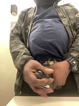 SukItSlo444 online show from 03-12-26, 06:23