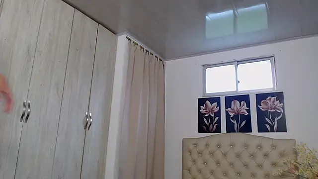 Snapshot of abigail_f00x chatting on 10-03-25, 12:17 abigail f00x online show from 10-03-25, 12:17