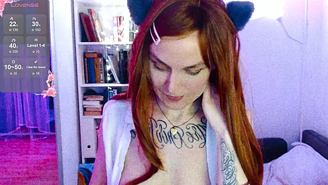 Snapshot of mischellemeow13 chatting on 02-16-25, 12:19 mischellemeow13 online show from 02-16-25, 12:19