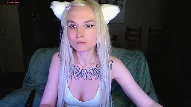 mischellemeow13 online show from 05-09-26, 11:08