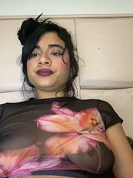 Snapshot of mysteriousgirl20 chatting on 03-07-25, 06:54 mysteriousgirl20 online show from 03-07-25, 06:54