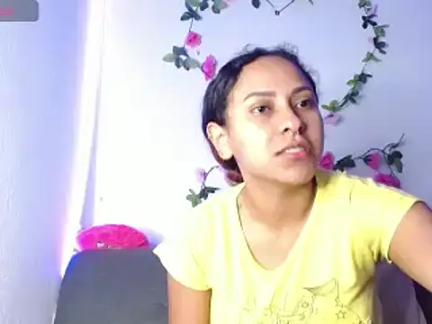 Snapshot of Cereza_horny chatting on 12-06-24, 05:25 Cereza horny online show from 12-06-24, 05:25