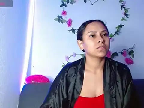 Snapshot of Cereza_horny chatting on 12-07-24, 05:10 Cereza horny online show from 12-07-24, 05:10