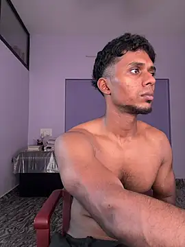 Snapshot of aestheticindianbbc chatting on 05-19-26, 04:08 aestheticindianbbc online show from 05-19-26, 04:08