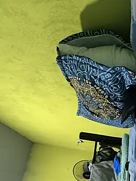 Snapshot of Piecito chatting on 03-03-26, 02:40 Piecito online show from 03-03-26, 02:40