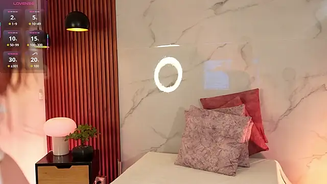 Snapshot of lexiee_grey_ chatting on 12-15-25, 12:11 lexiee grey online show from 12-15-25, 12:11