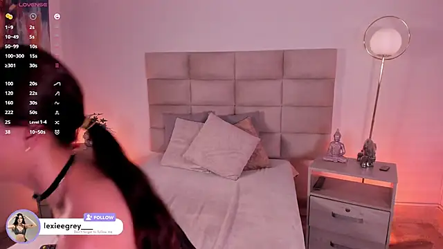 Snapshot of lexiee_grey_ chatting on 09-17-25, 11:56 lexiee grey online show from 09-17-25, 11:56