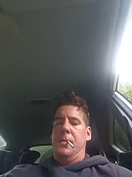 Titanhoott online show from 10-08-25, 08:49