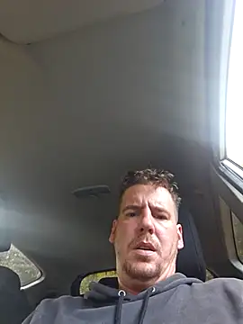 Titanhoott online show from 10-29-25, 10:36