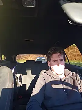 Titanhoott online show from 12-28-24, 09:52