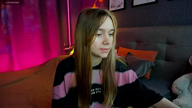 Lesi Moonie01 online show from 11-05-25, 07:55