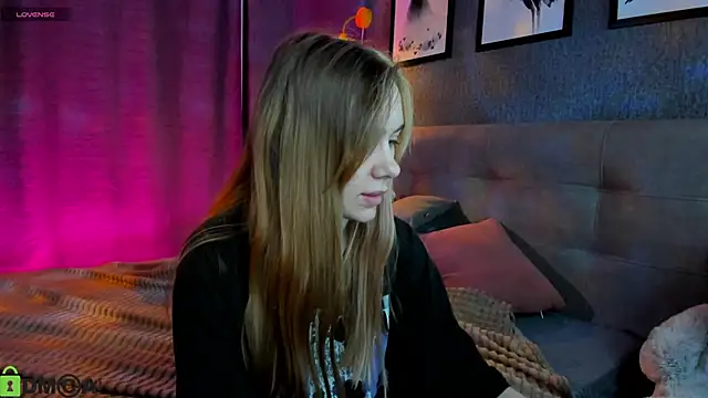 Lesi Moonie01 online show from 10-22-25, 07:08